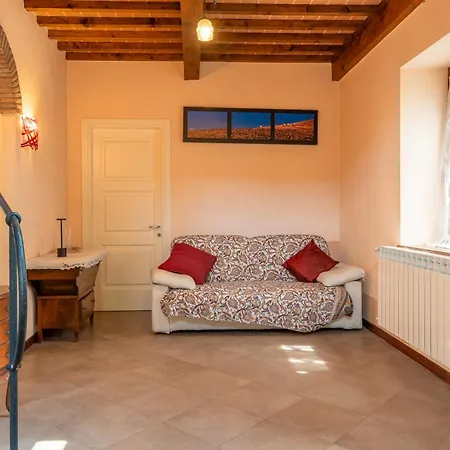 Casa Gialla Il Cipresso וילה רג'לו