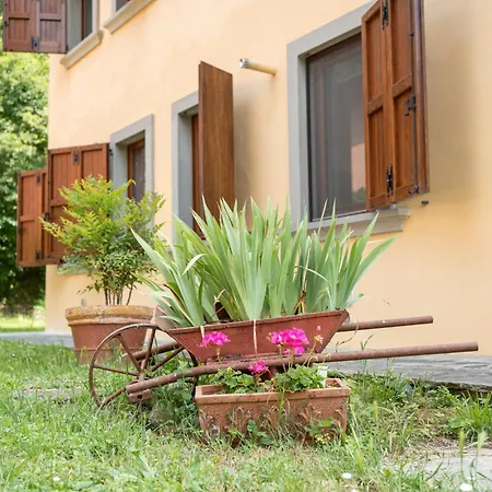 Casa Gialla Il Cipresso וילה רג'לו